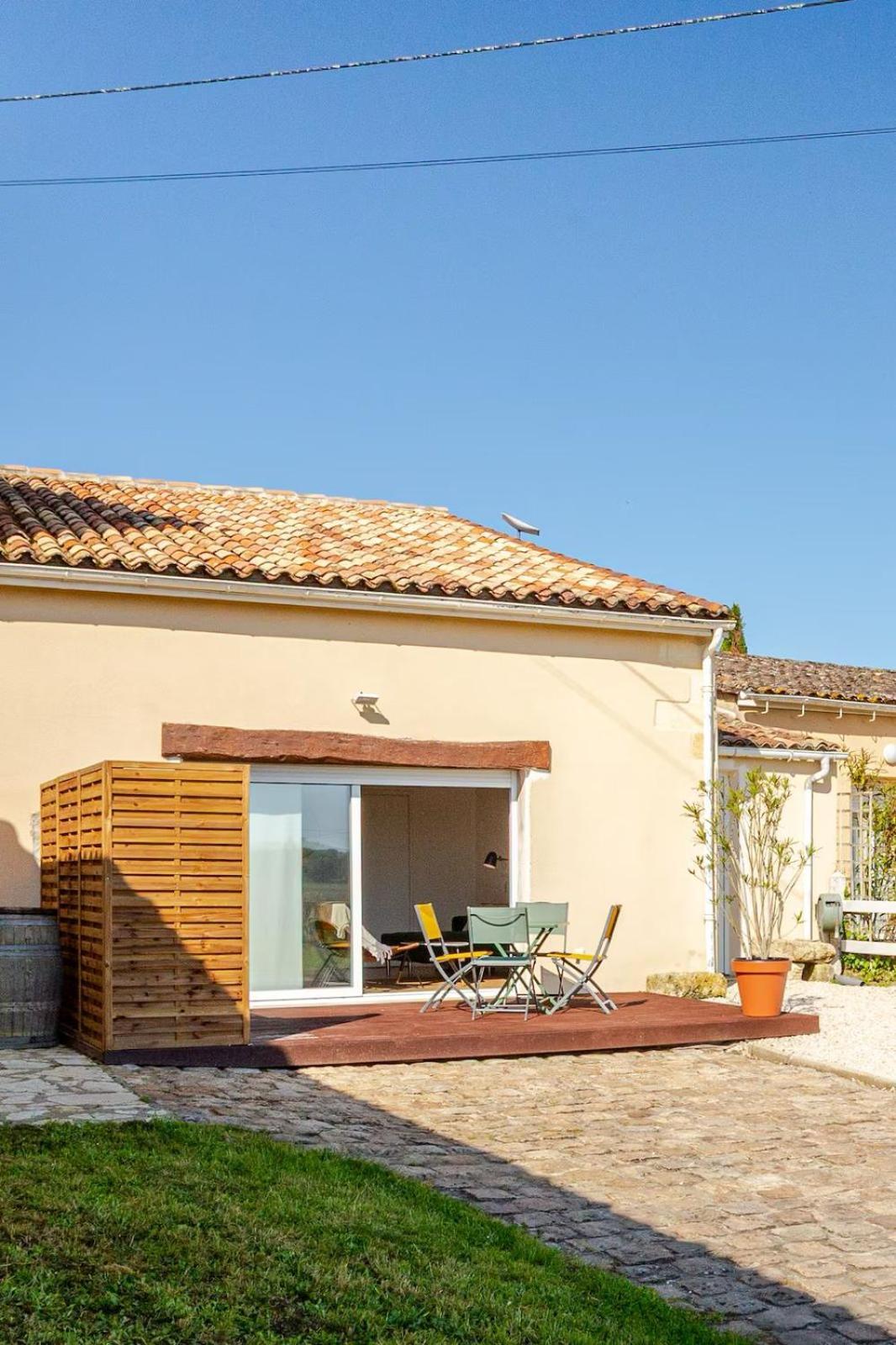Guesthouse Les Maurins Saint-Sulpice-de-Faleyrens Ngoại thất bức ảnh