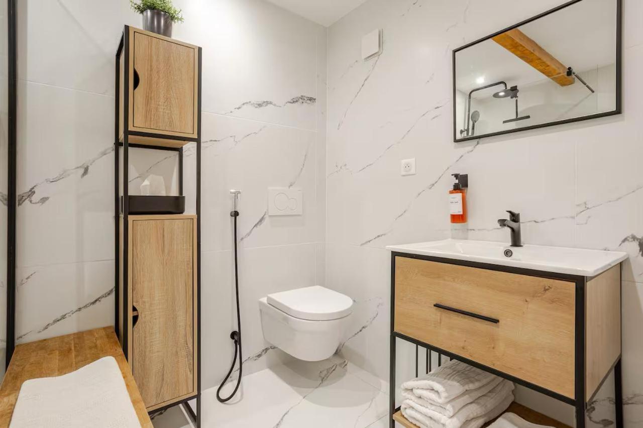 Guesthouse Les Maurins Saint-Sulpice-de-Faleyrens Ngoại thất bức ảnh